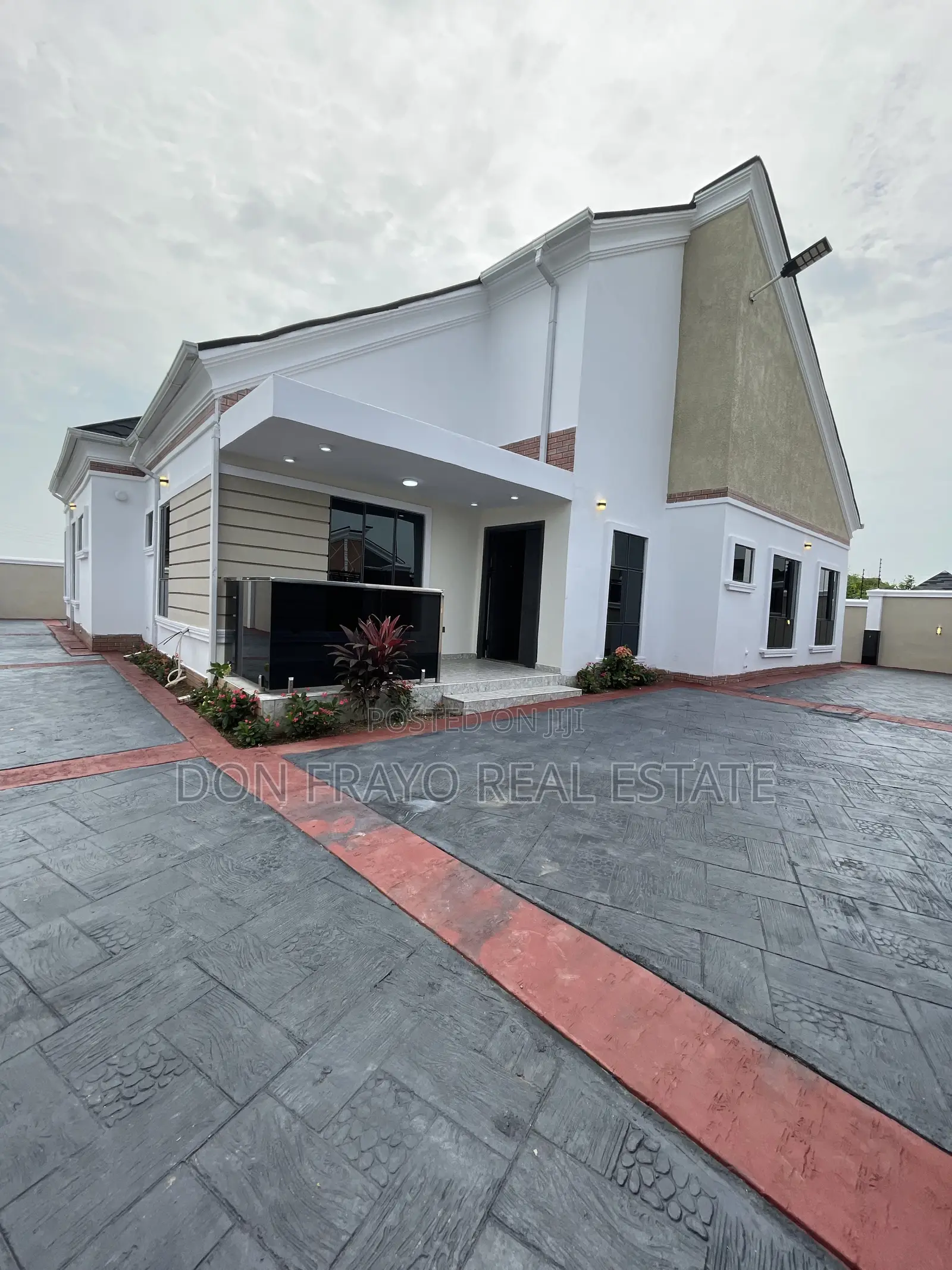 3bdrm Bungalow in Dss Estate, Idishin for sale