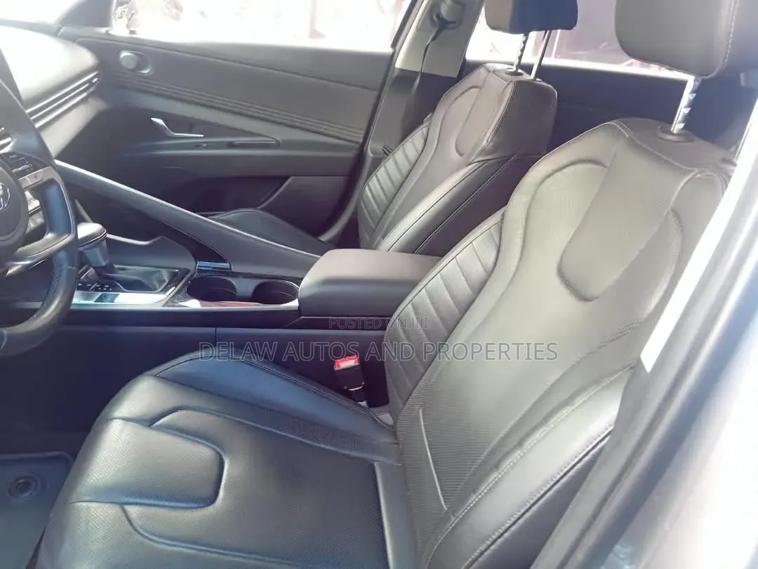 Hyundai Avante 2022 Gray
