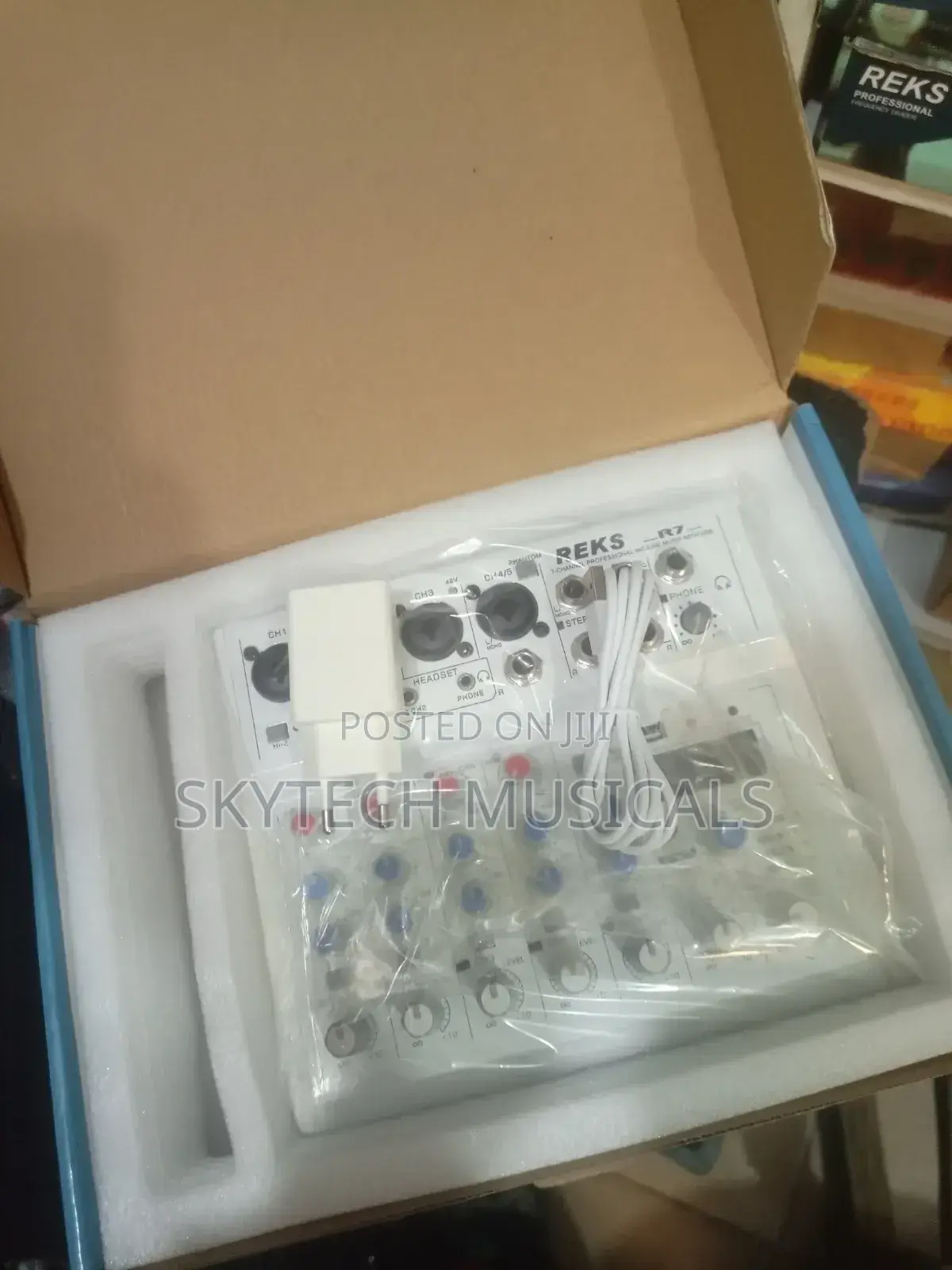 Reks R7 Mixer