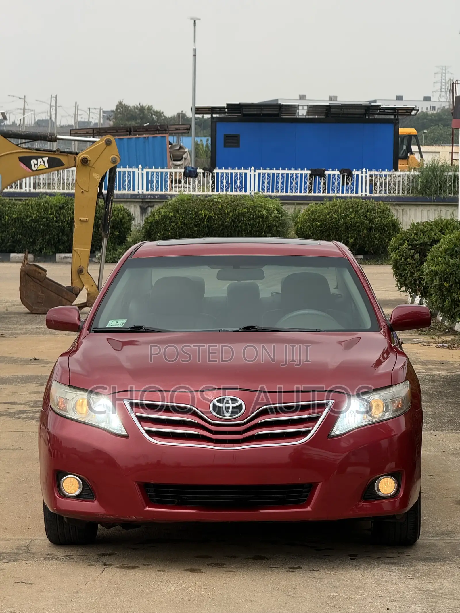 Toyota Camry XLE 4dr Sedan (2.5L 4cyl 6AM) 2010 Red