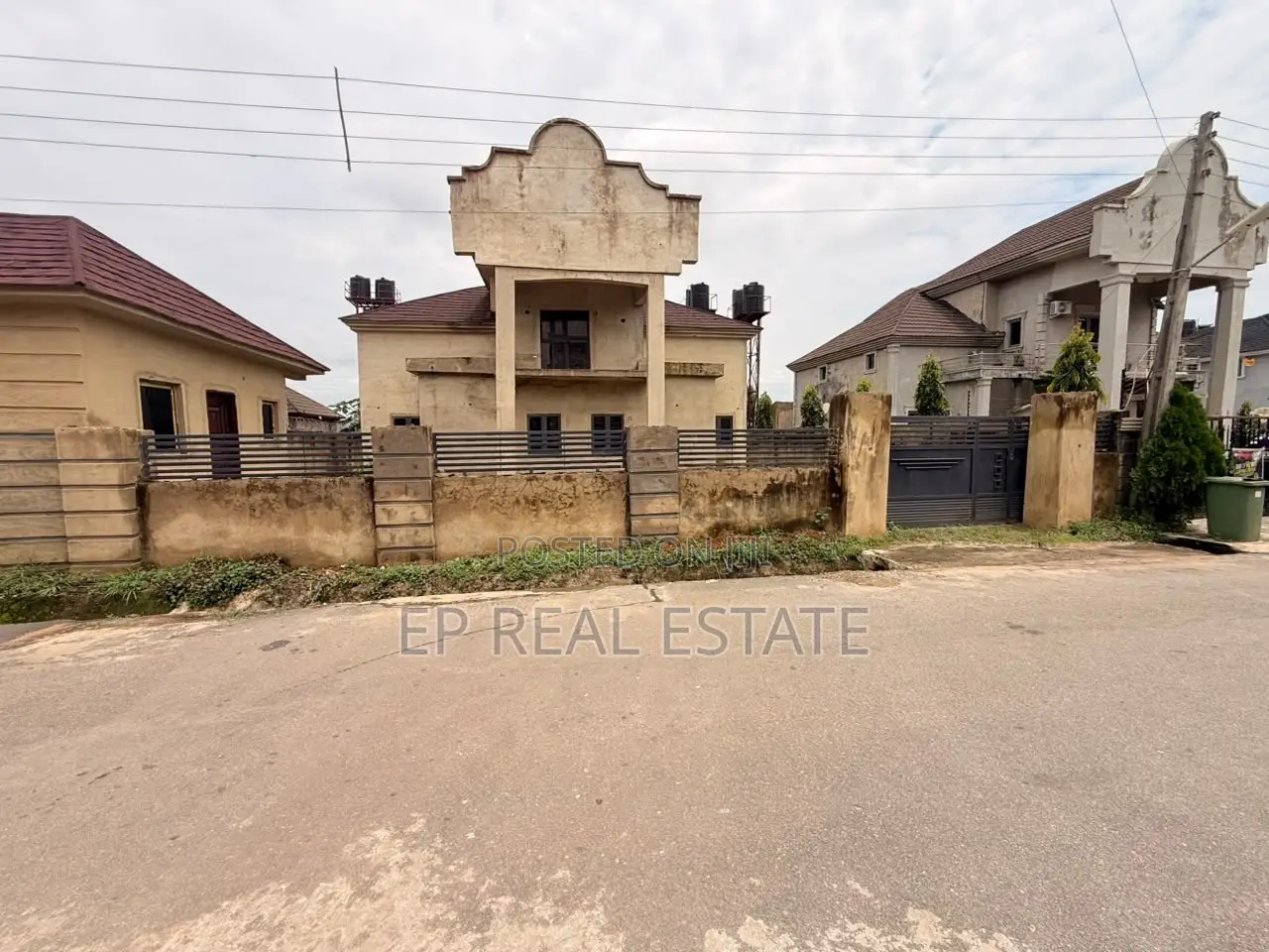 5bdrm Duplex in Galadimawa for sale