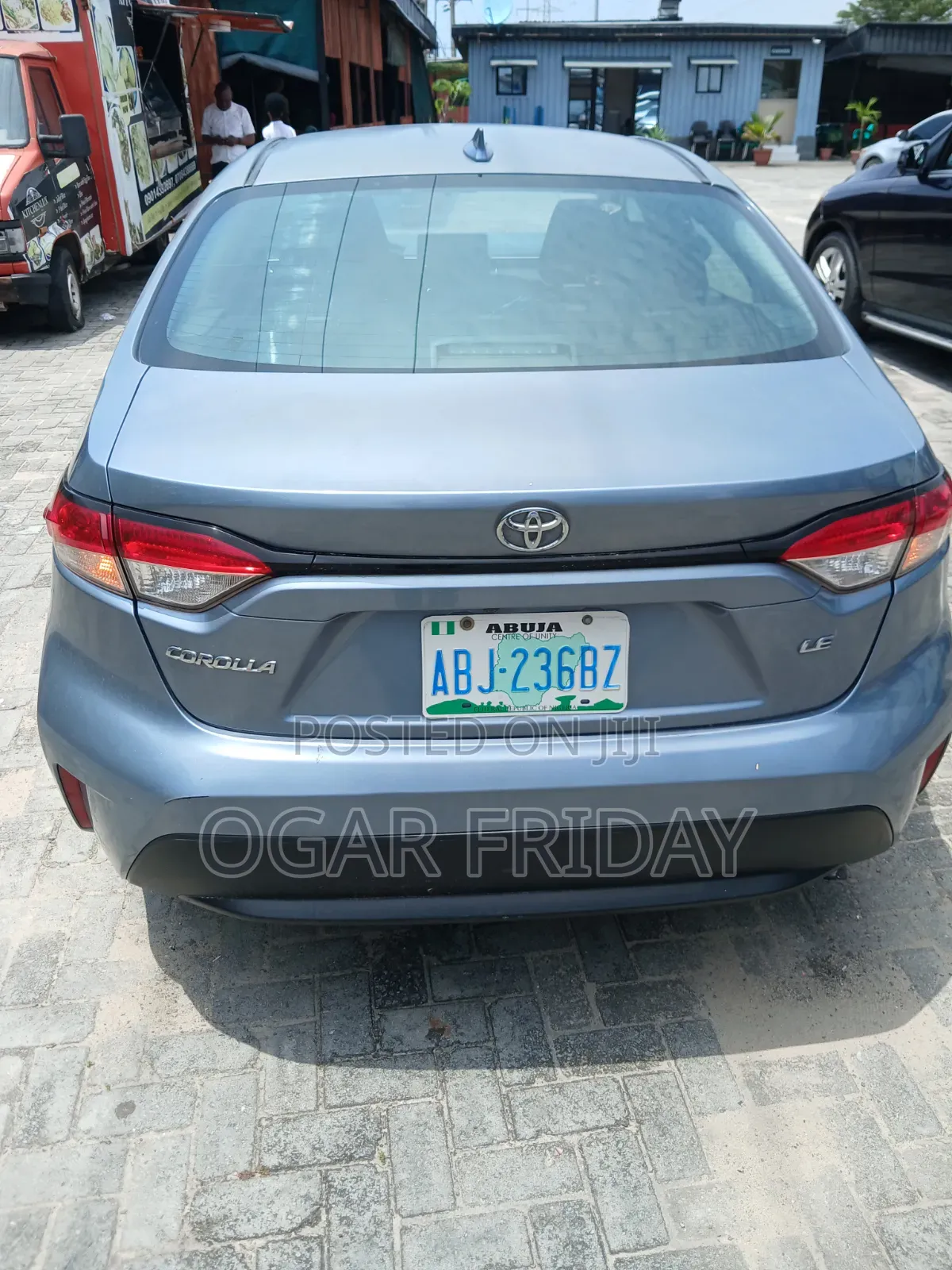 Toyota Corolla LE 2020 Blue