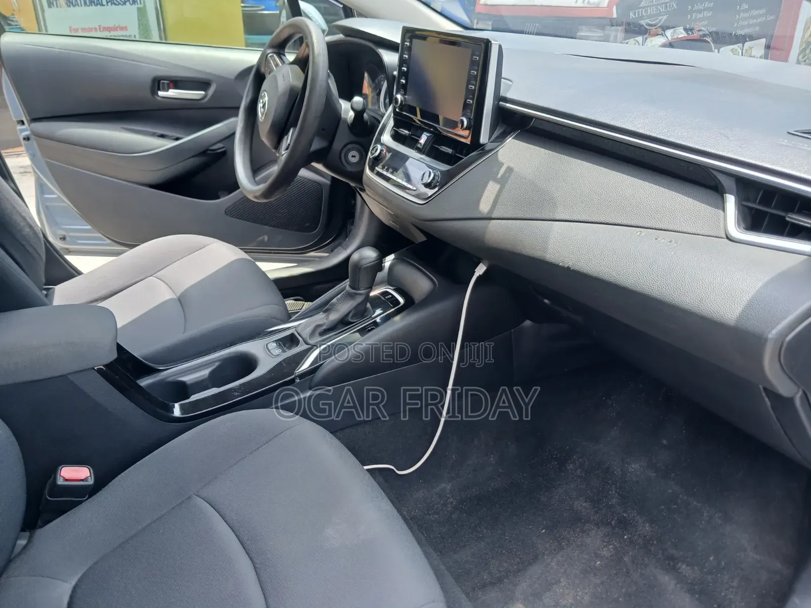 Toyota Corolla LE 2020 Blue