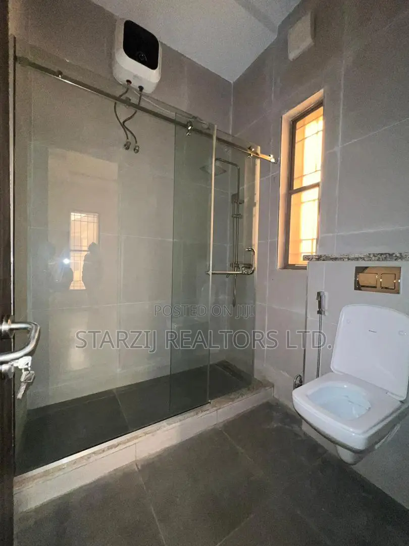 5bdrm Duplex in Katampe Extension for sale