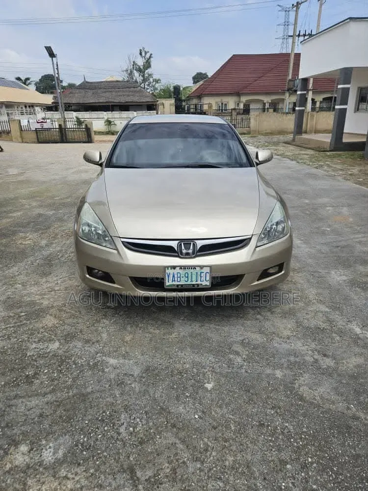 Honda Accord 2007 Gold