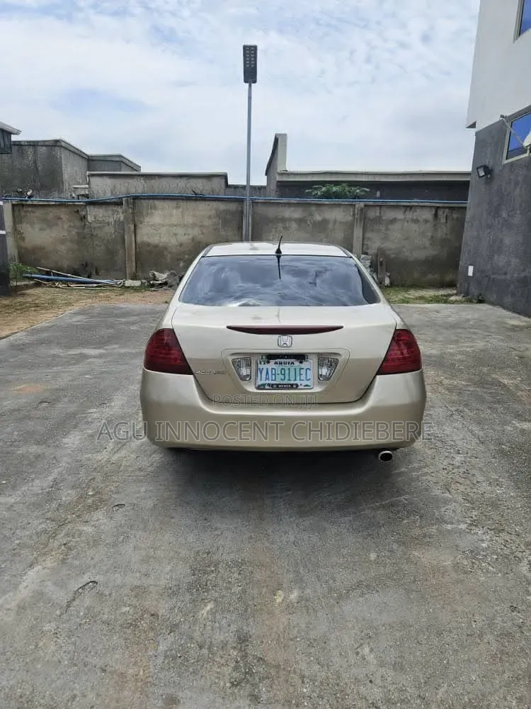Honda Accord 2007 Gold
