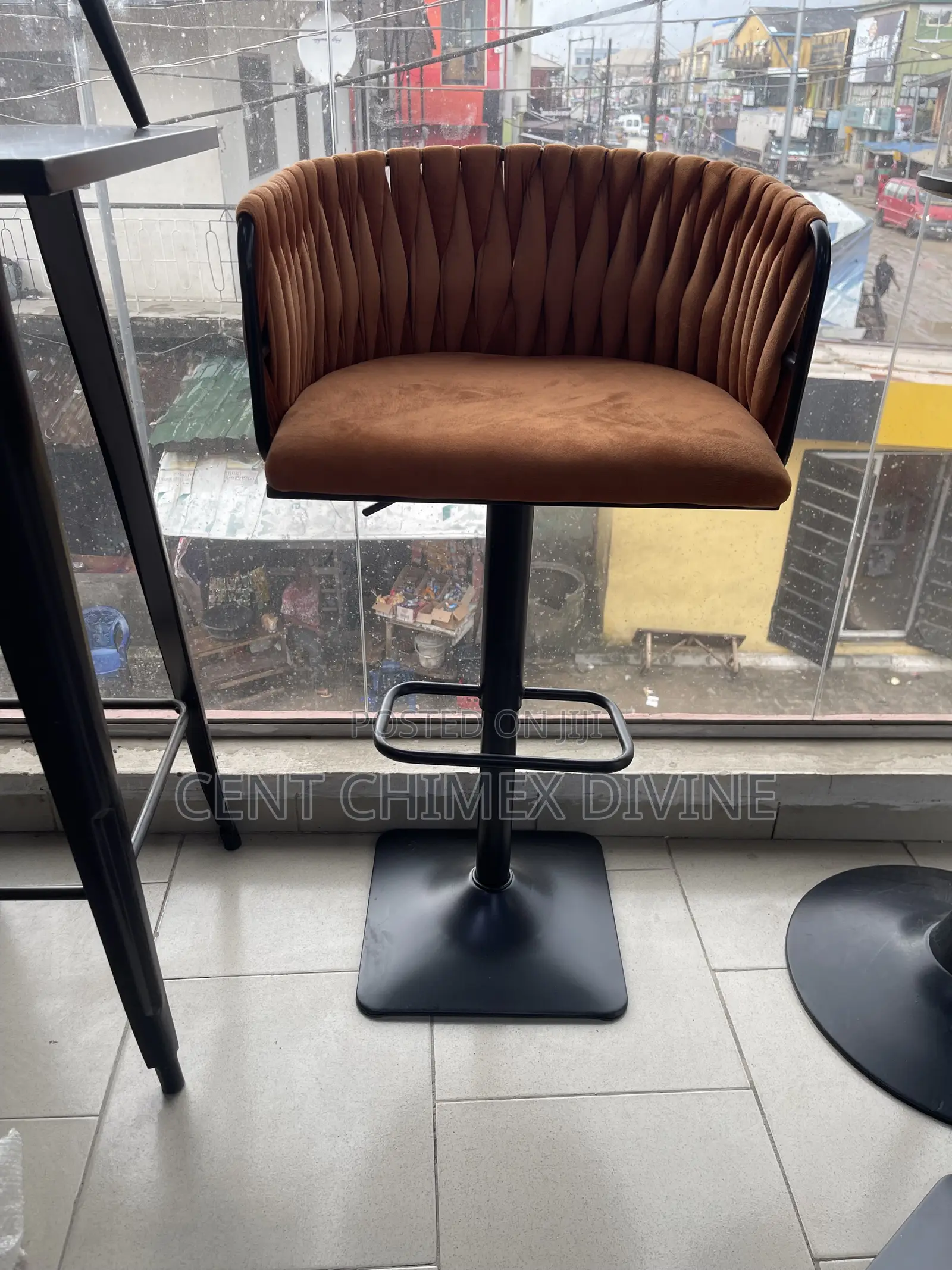 Meticulous Quality Bar Stool