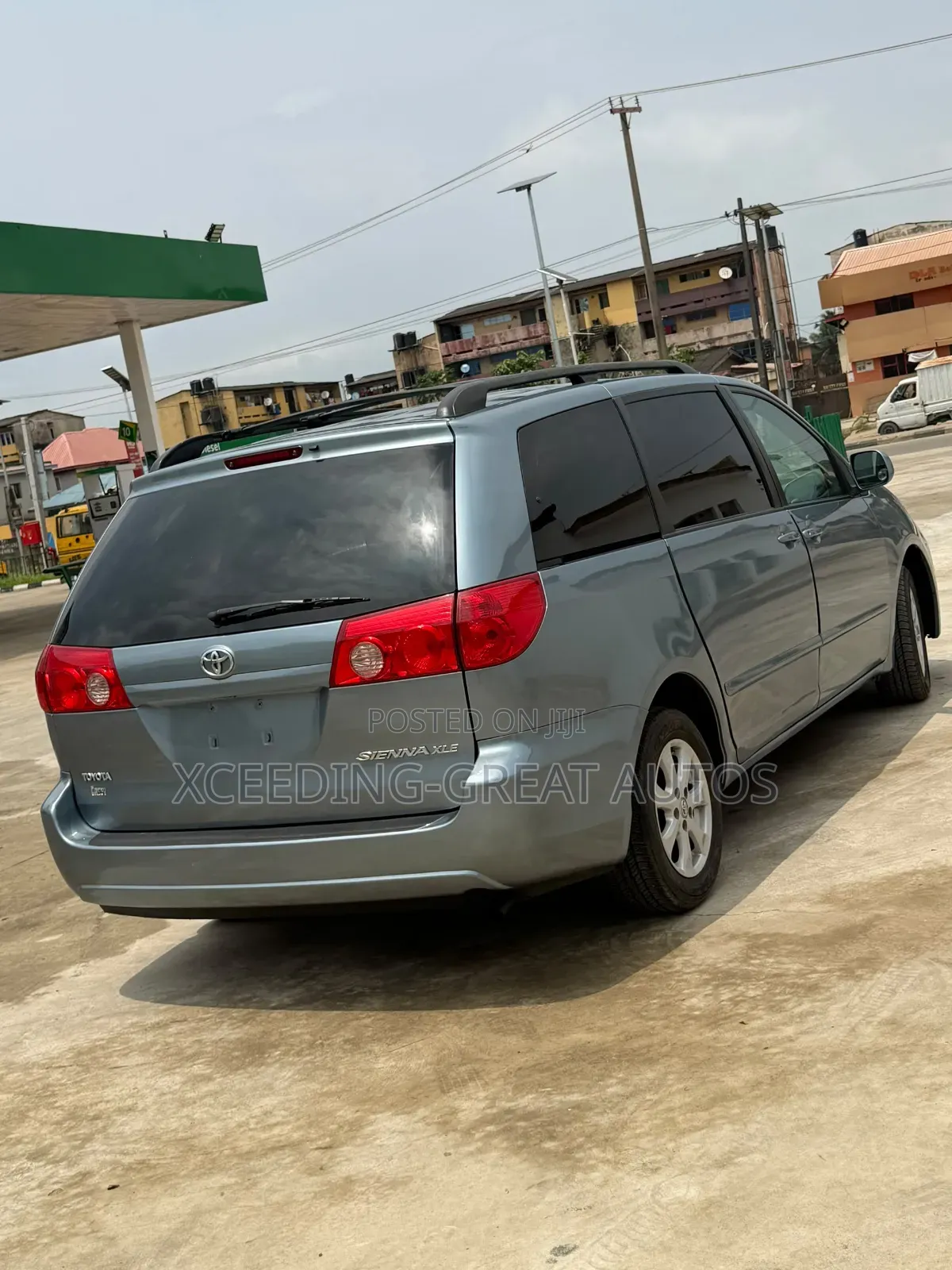 Toyota Sienna XLE AWD 2009 Gray