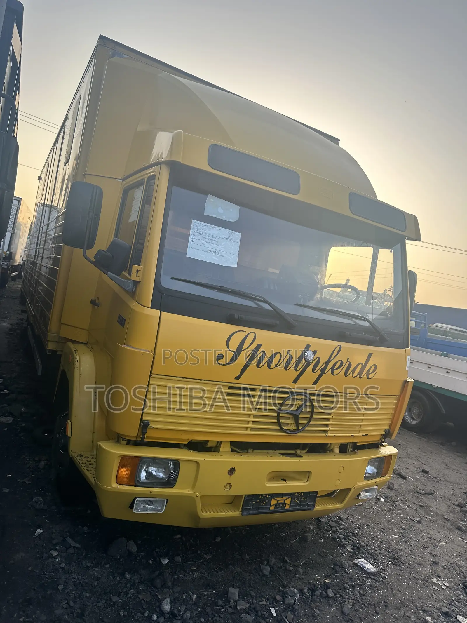 Mercedes Benz Truck 2004