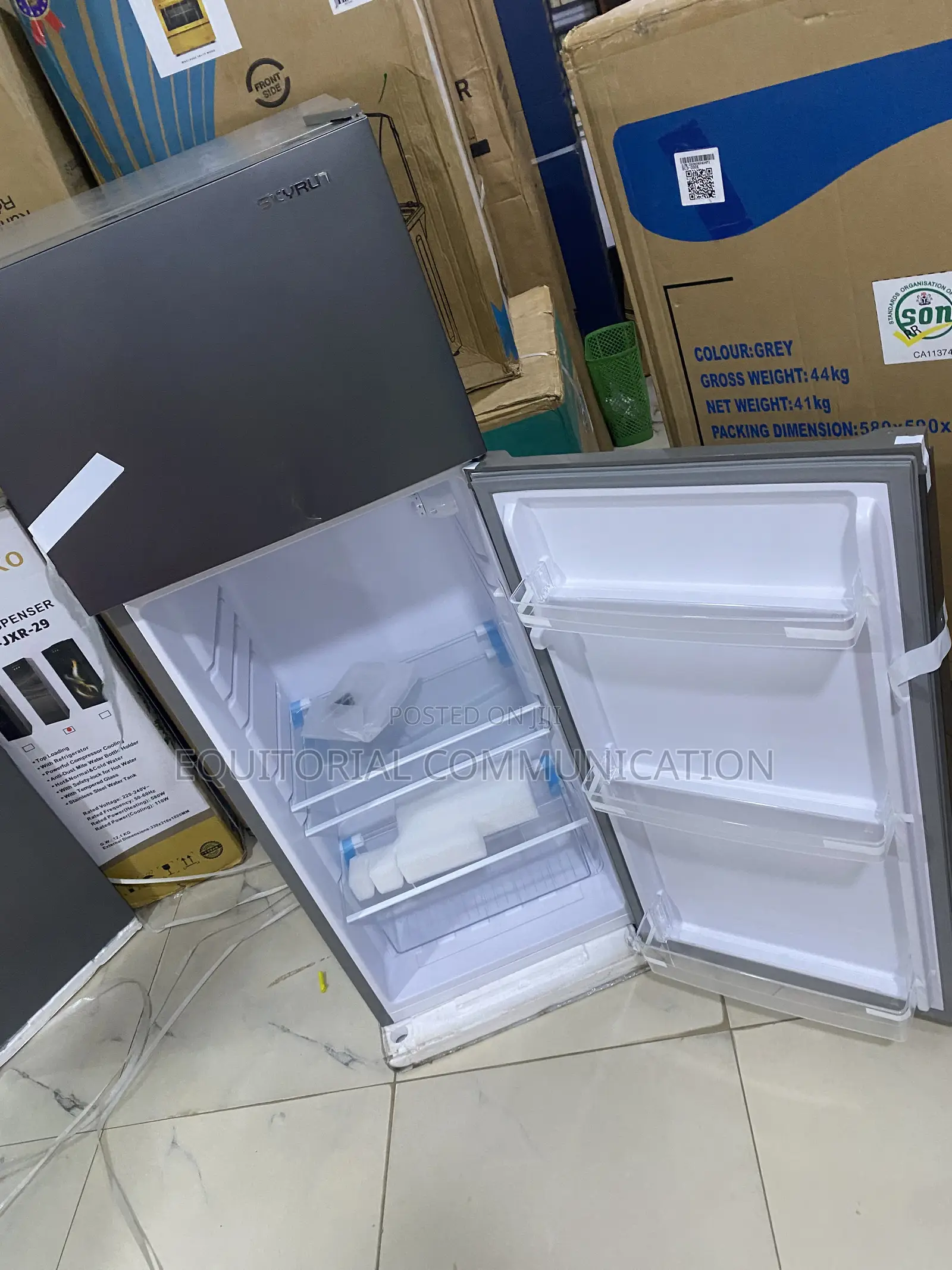 Skyrun BCD-200K 200L Top Freezer Refrigerator for Residential Kitchens