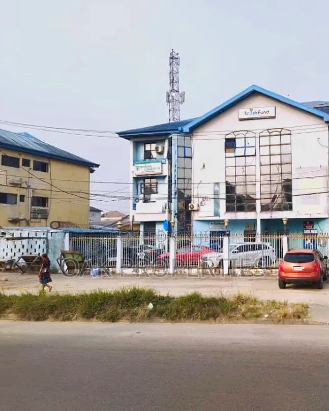 Commercial Office Complex on 2 Plots of Land at Stadium Road