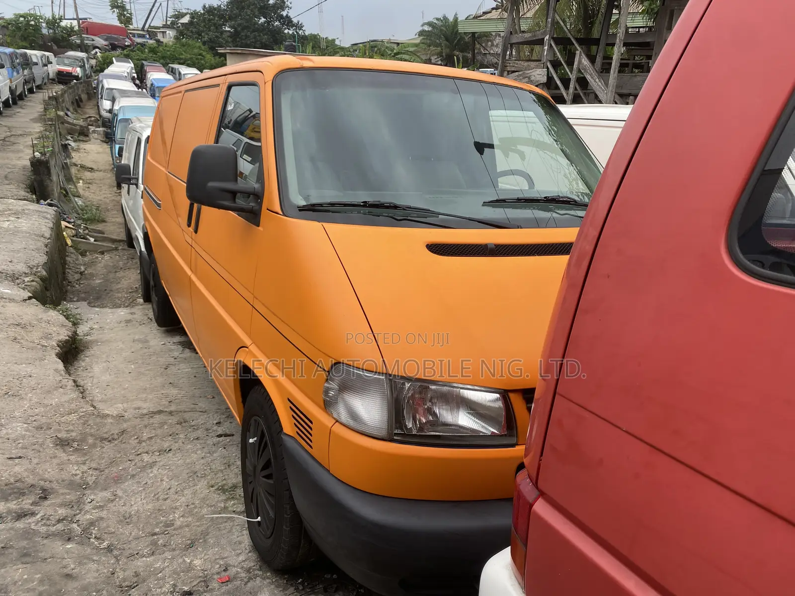 Volkswagen Transporter 2005 Orange