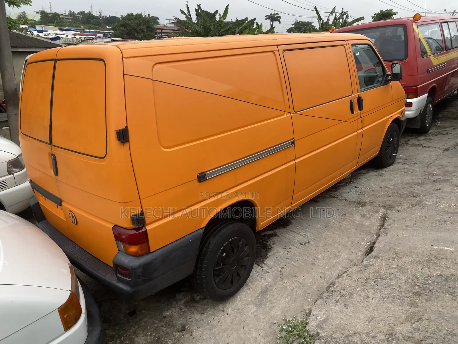 Volkswagen Transporter 2005 Orange