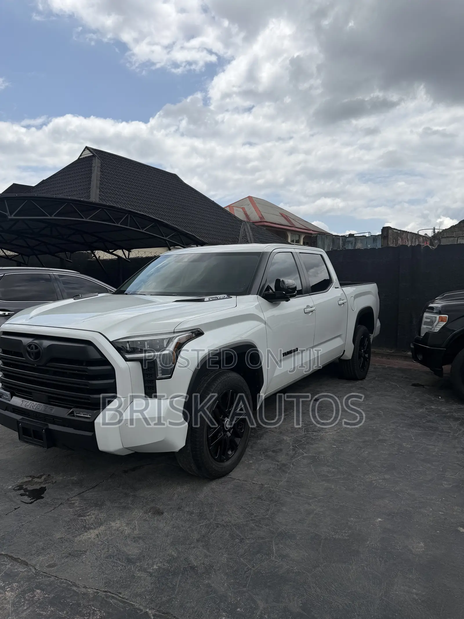 Toyota Tundra 2024 White