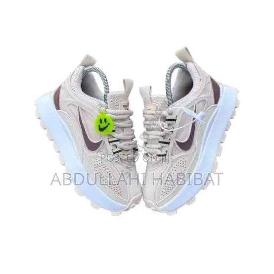 Nike Men’s Casual Sneakers-Black & White
