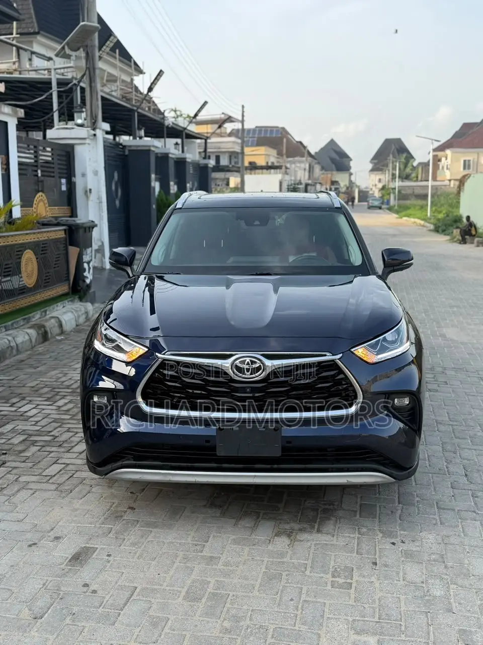 Toyota Highlander Platinum AWD 2020 Blue