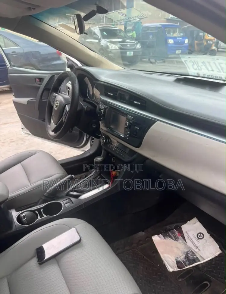 Toyota Corolla 2014 Silver