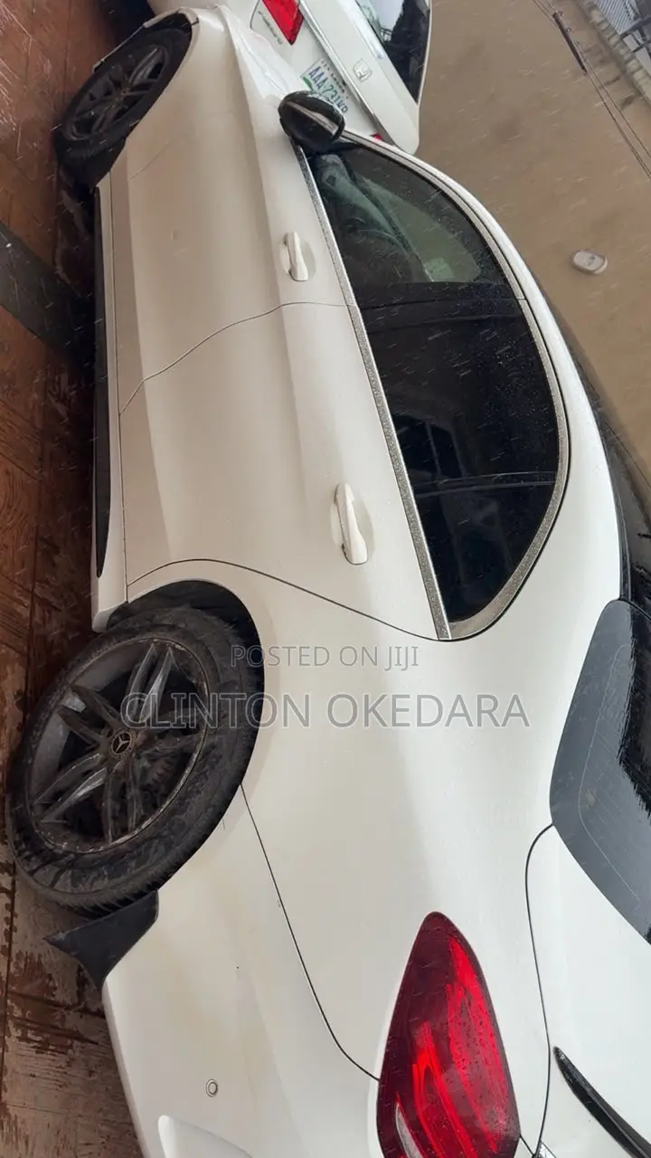 Mercedes-Benz C300 2016 White