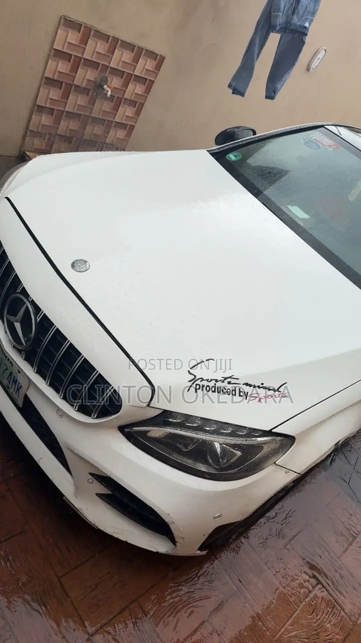 Mercedes-Benz C300 2016 White