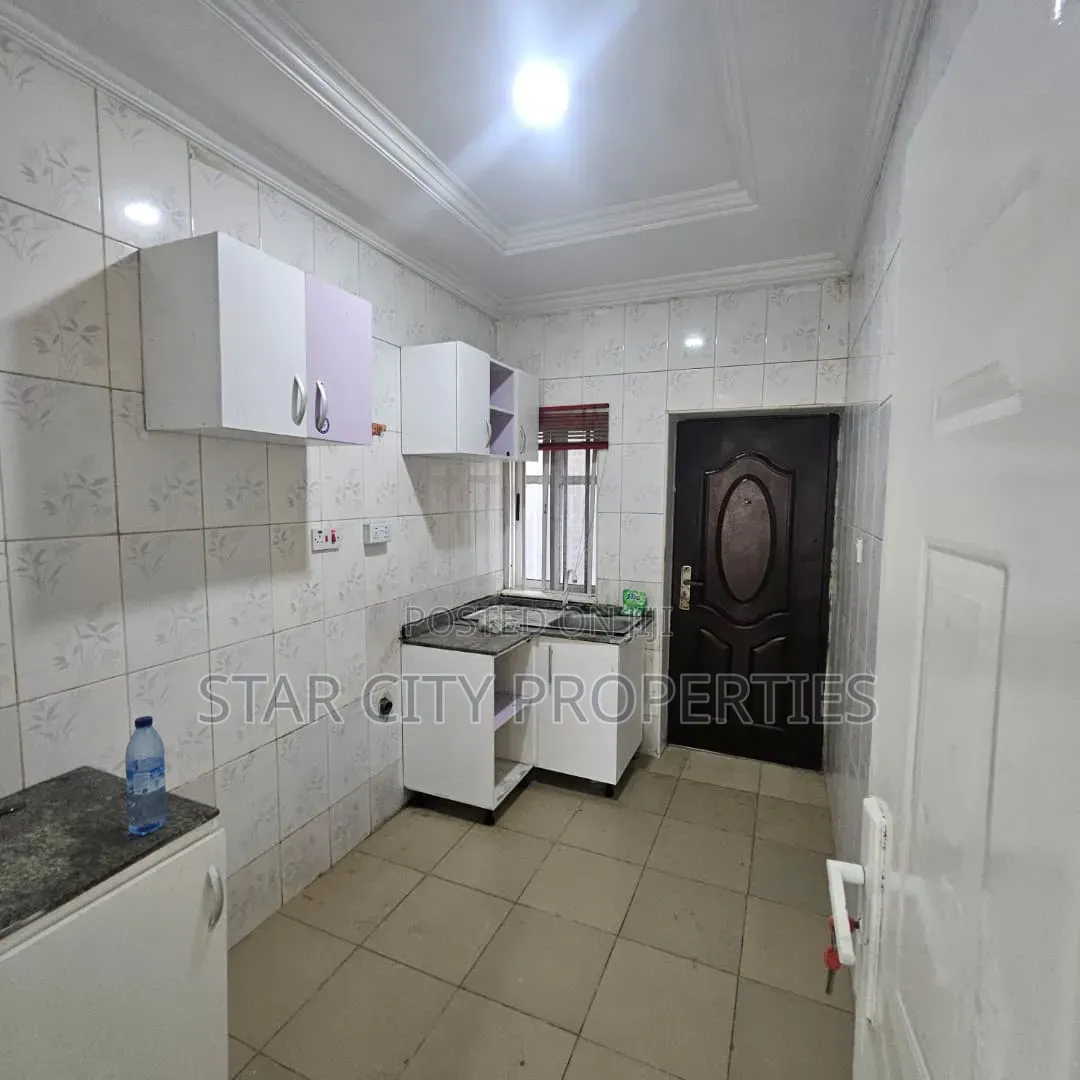 2bdrm Apartment in Magodo Phase 2 Gra for rent