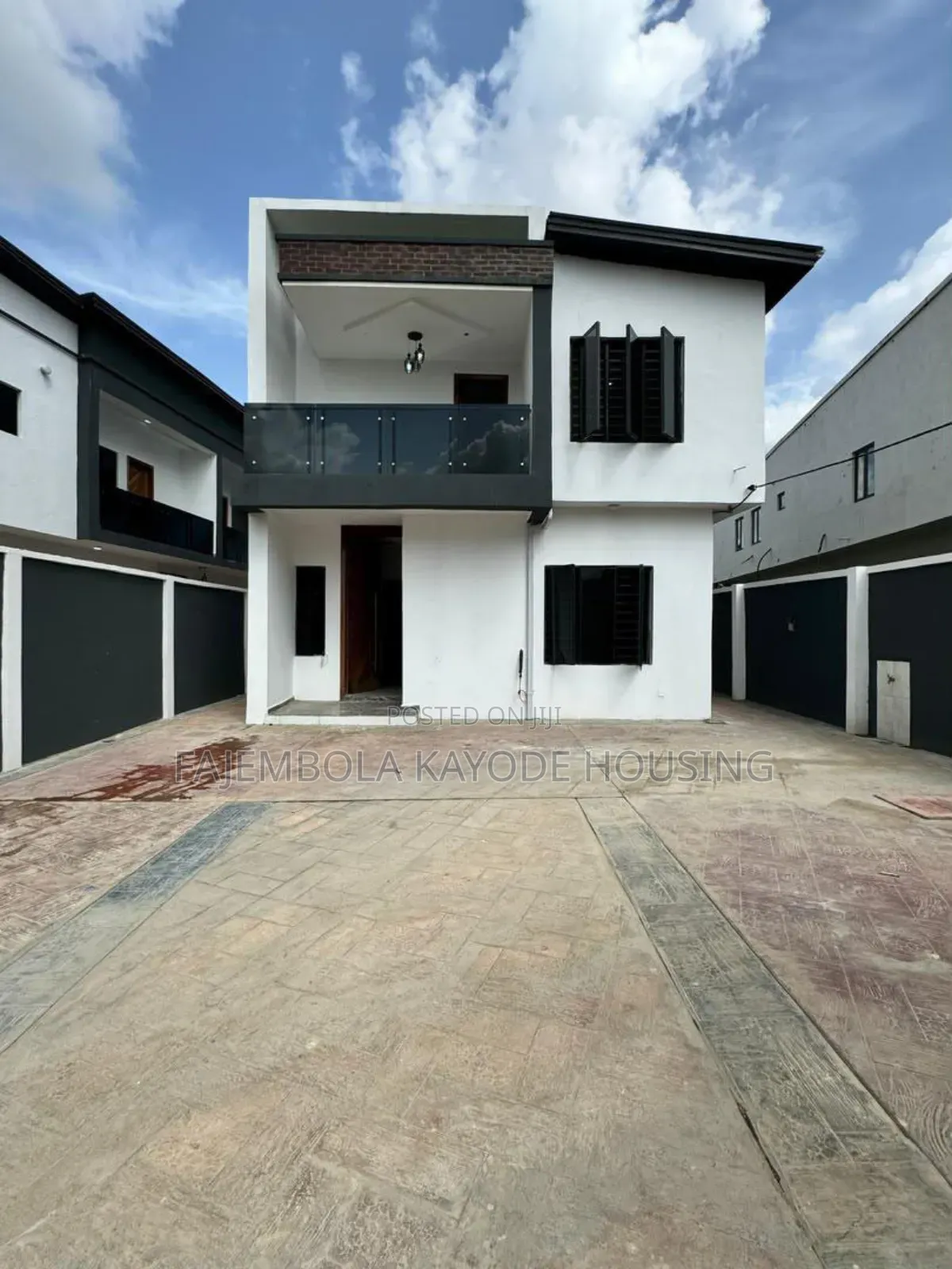 4bdrm Duplex in Ikolaba Gra, Agodi for sale