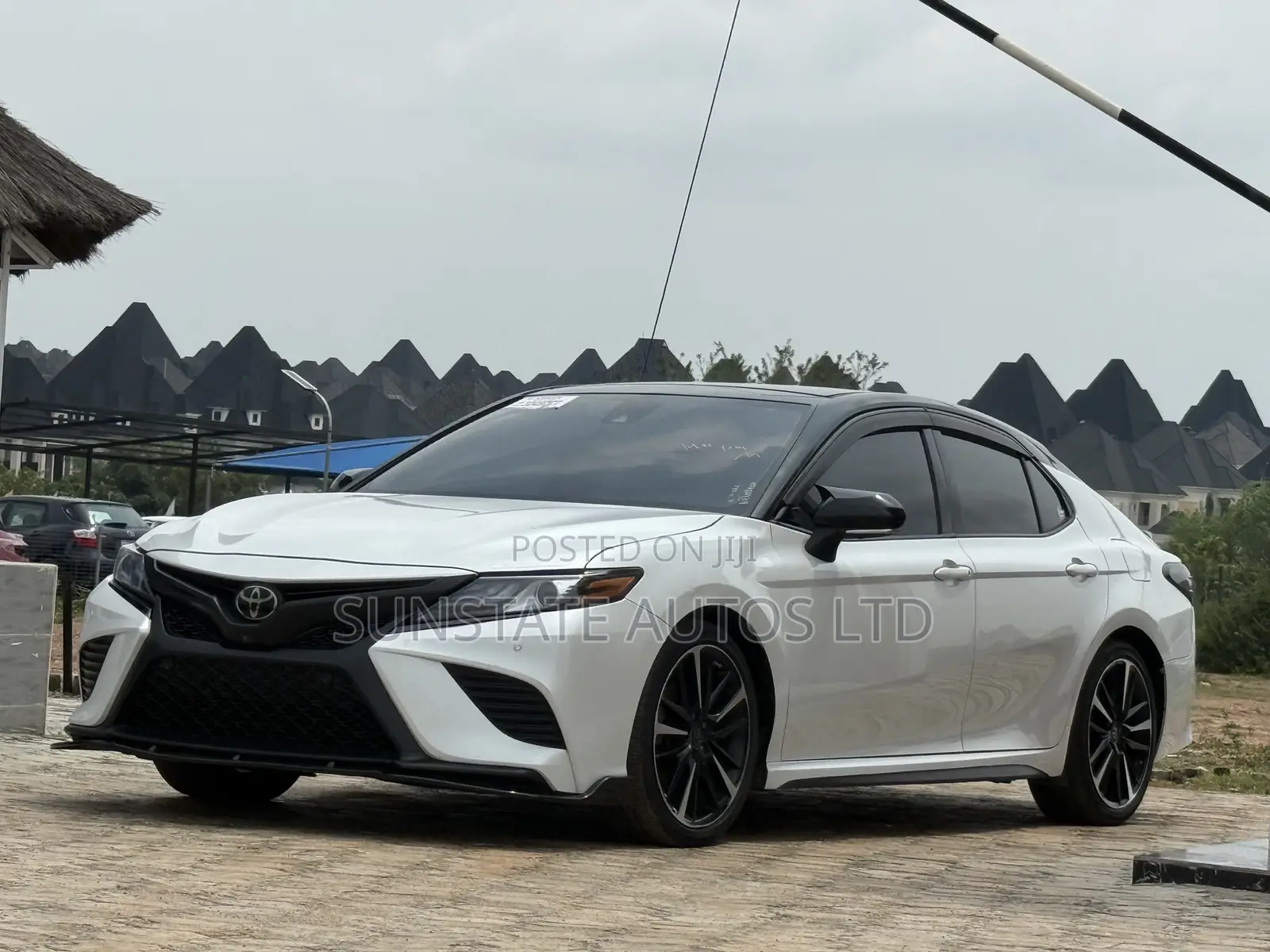 Toyota Camry 2018 White