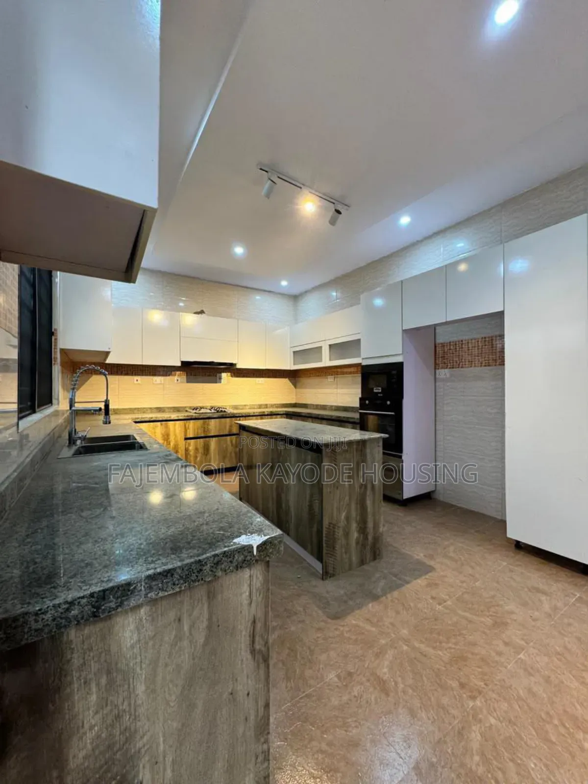 4bdrm Duplex in Ikolaba Gra, Agodi for sale