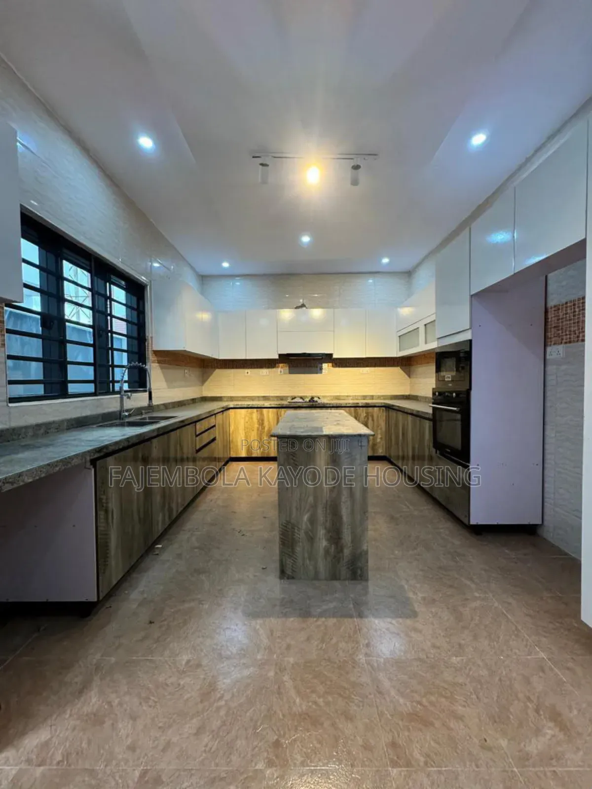 4bdrm Duplex in Ikolaba Gra, Agodi for sale