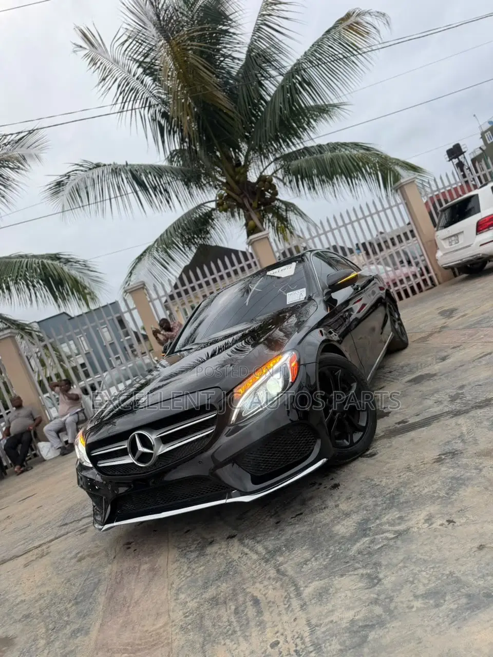 Mercedes-Benz C300 2017 Black