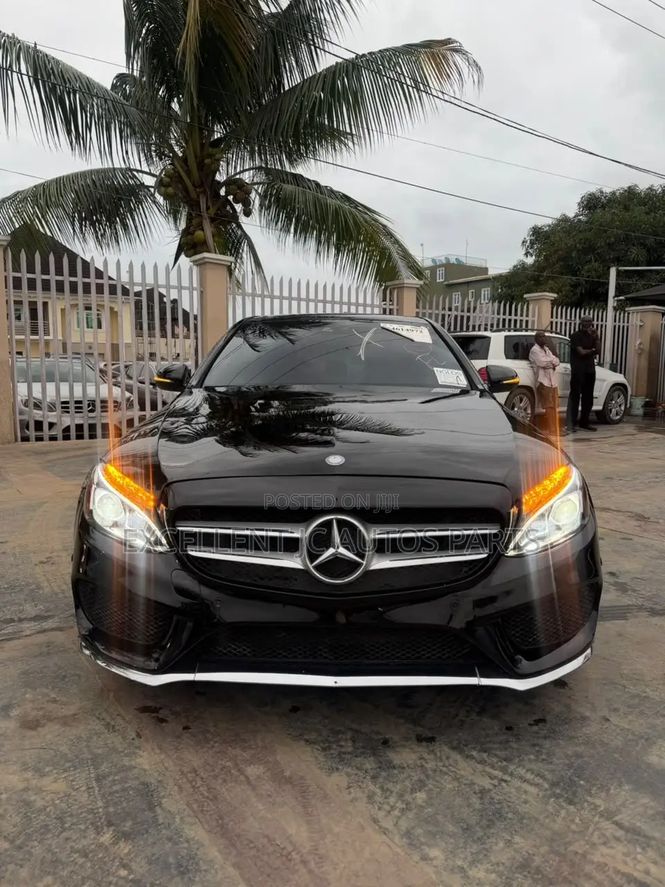 Mercedes-Benz C300 2017 Black