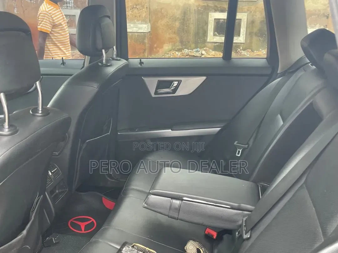 Mercedes-Benz GLK-Class 2011 Black