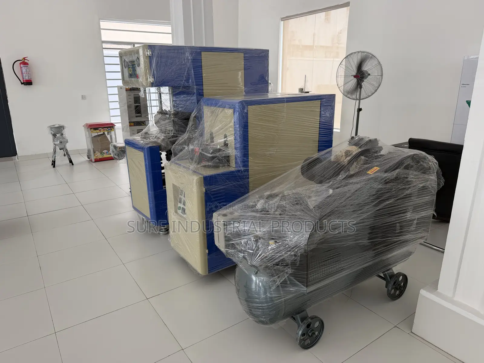 Brand New Semi-Automatic Plastic Bottle Blowing Machine HZ880