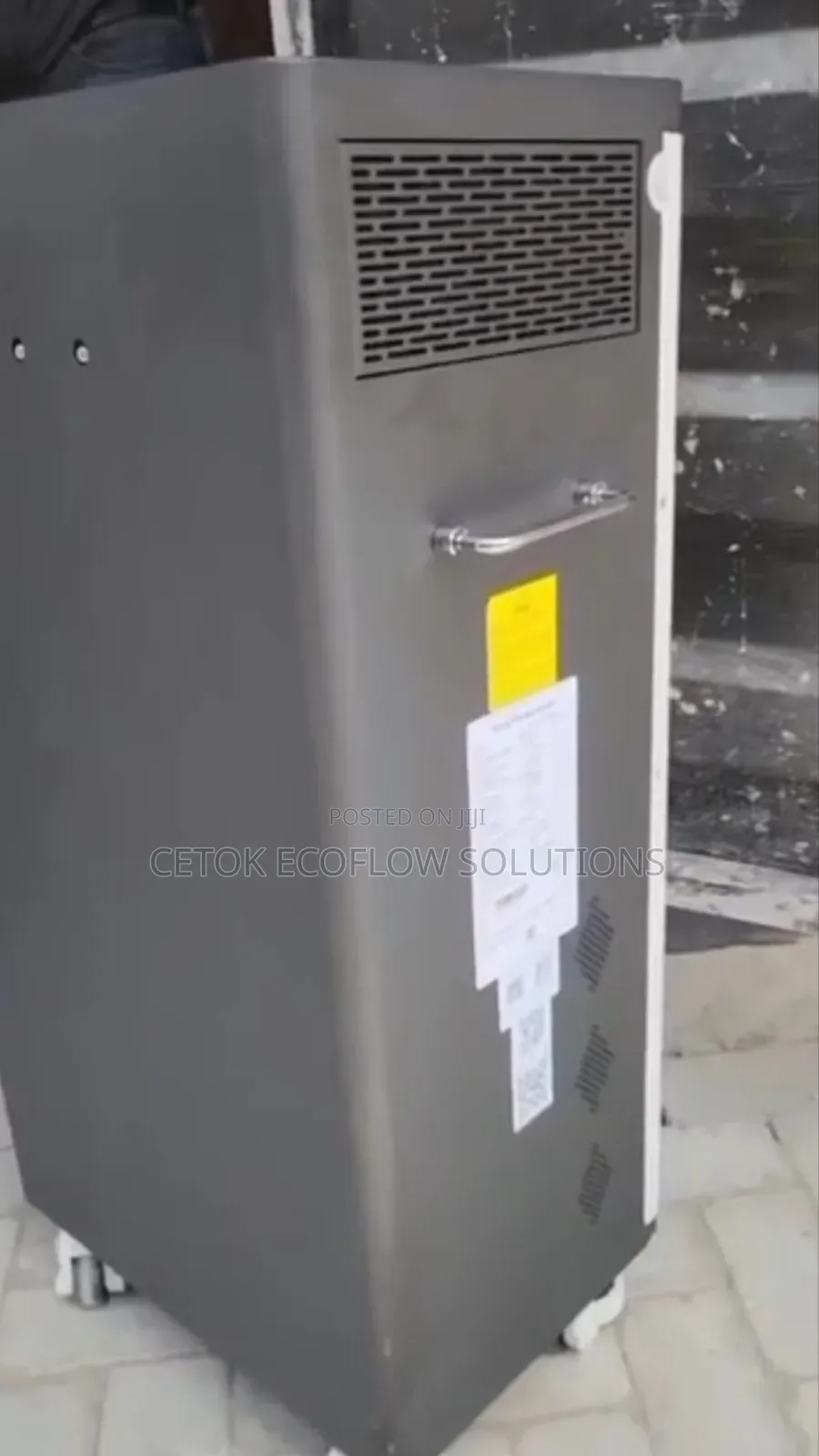 HiCCES 3kVA / 5kWh All-in-One Solar Generator Power Station