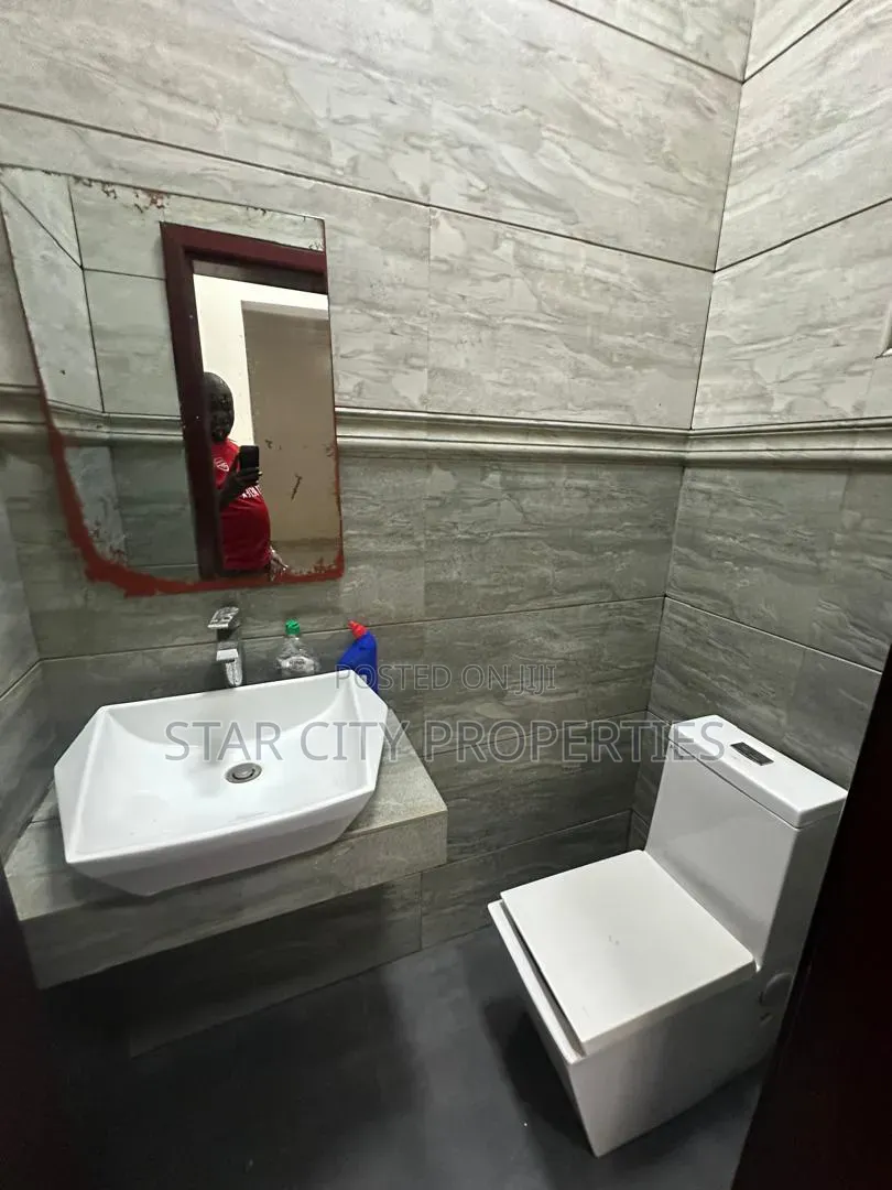 3bdrm Townhouse / Terrace in Gbagada Lagos, Millenuim/UPS for rent
