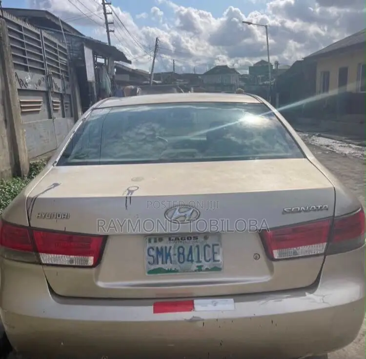 Hyundai Sonata 2008 Gold