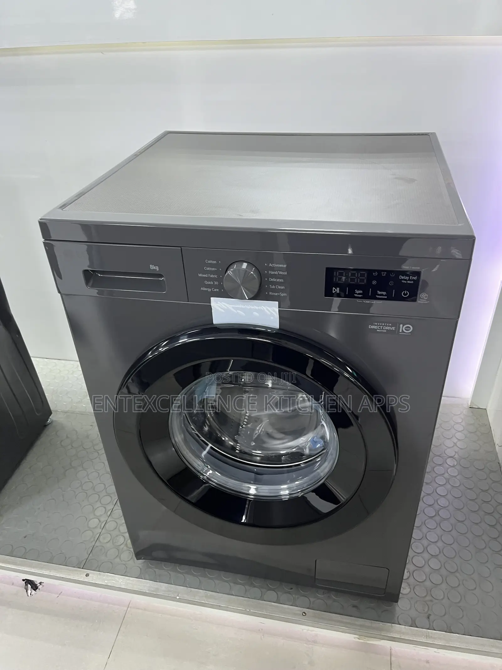 LG 9kg Front Load Wash and Dry Washing Machine