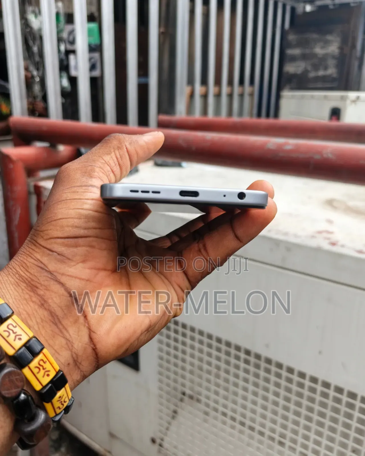 Tecno Spark 40 256 GB Silver