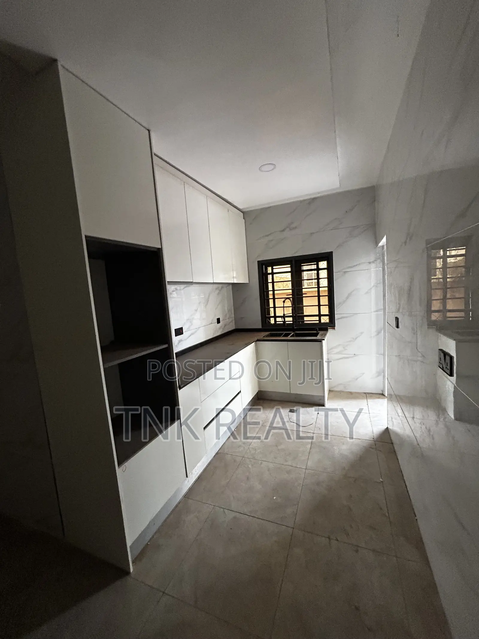 3bdrm Apartment in Mabushi for sale