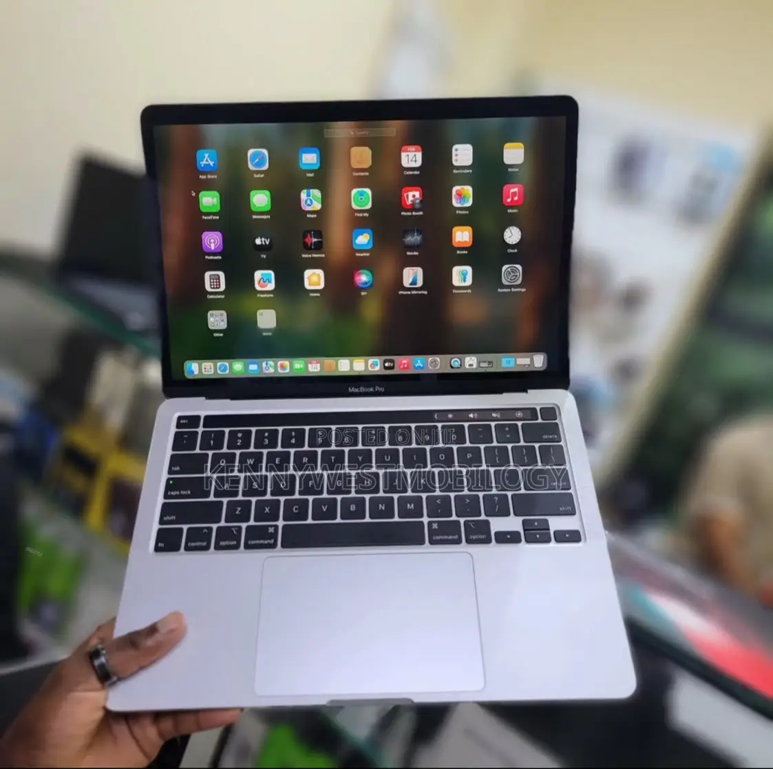 Laptop Apple MacBook Pro 2020 16GB Intel Core i5 SSD 1T