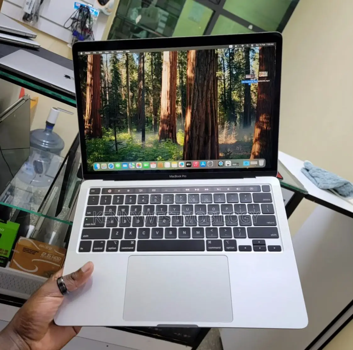 Laptop Apple MacBook Pro 2020 16GB Intel Core i5 SSD 1T