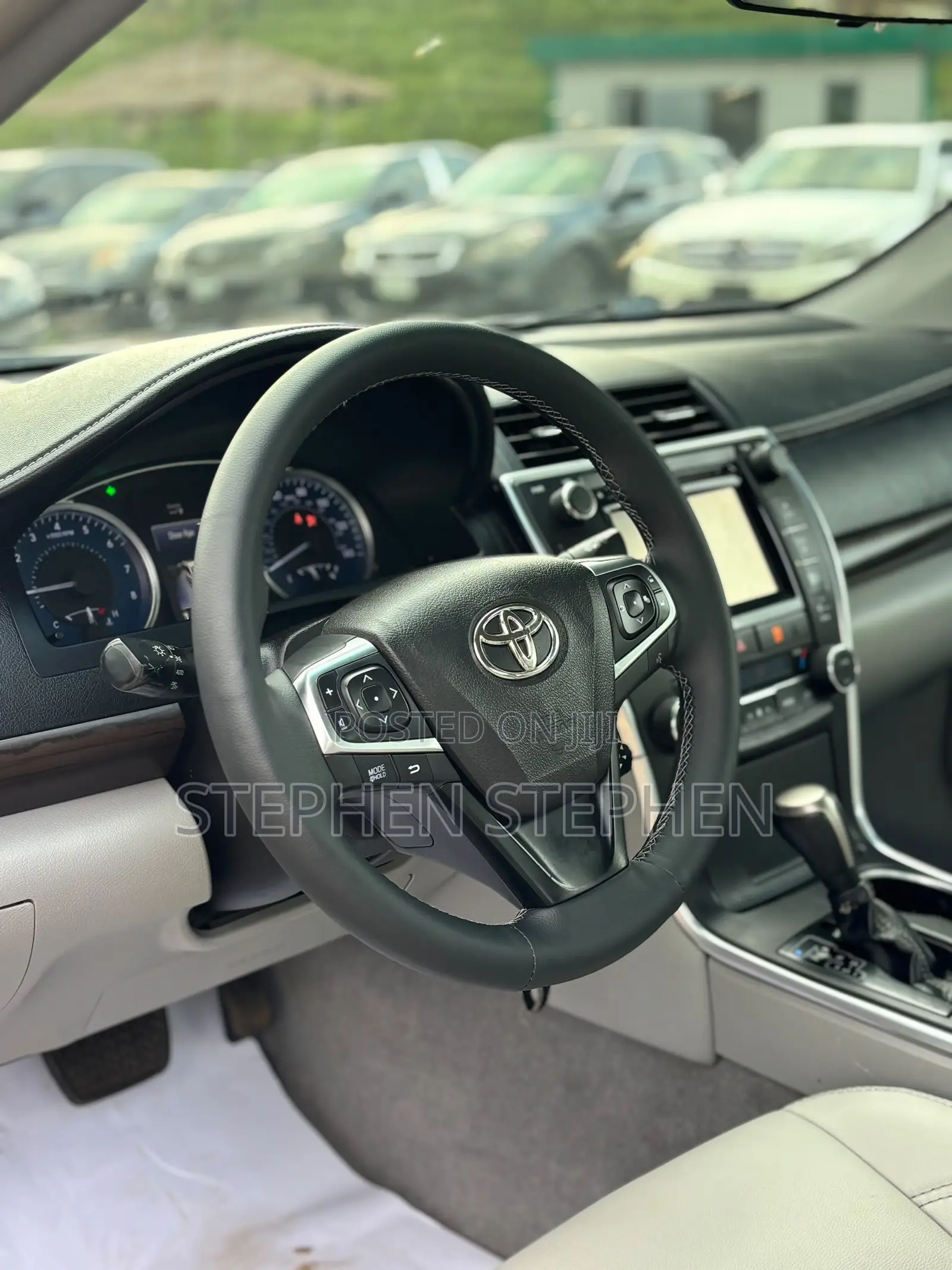 Toyota Camry 2015 Silver