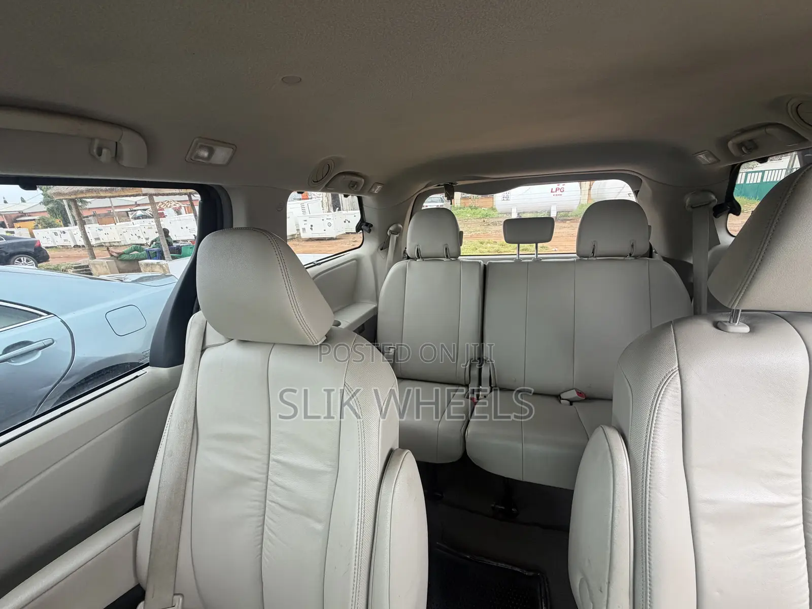 Toyota Sienna XLE 7 Passenger 2011 Burgundy