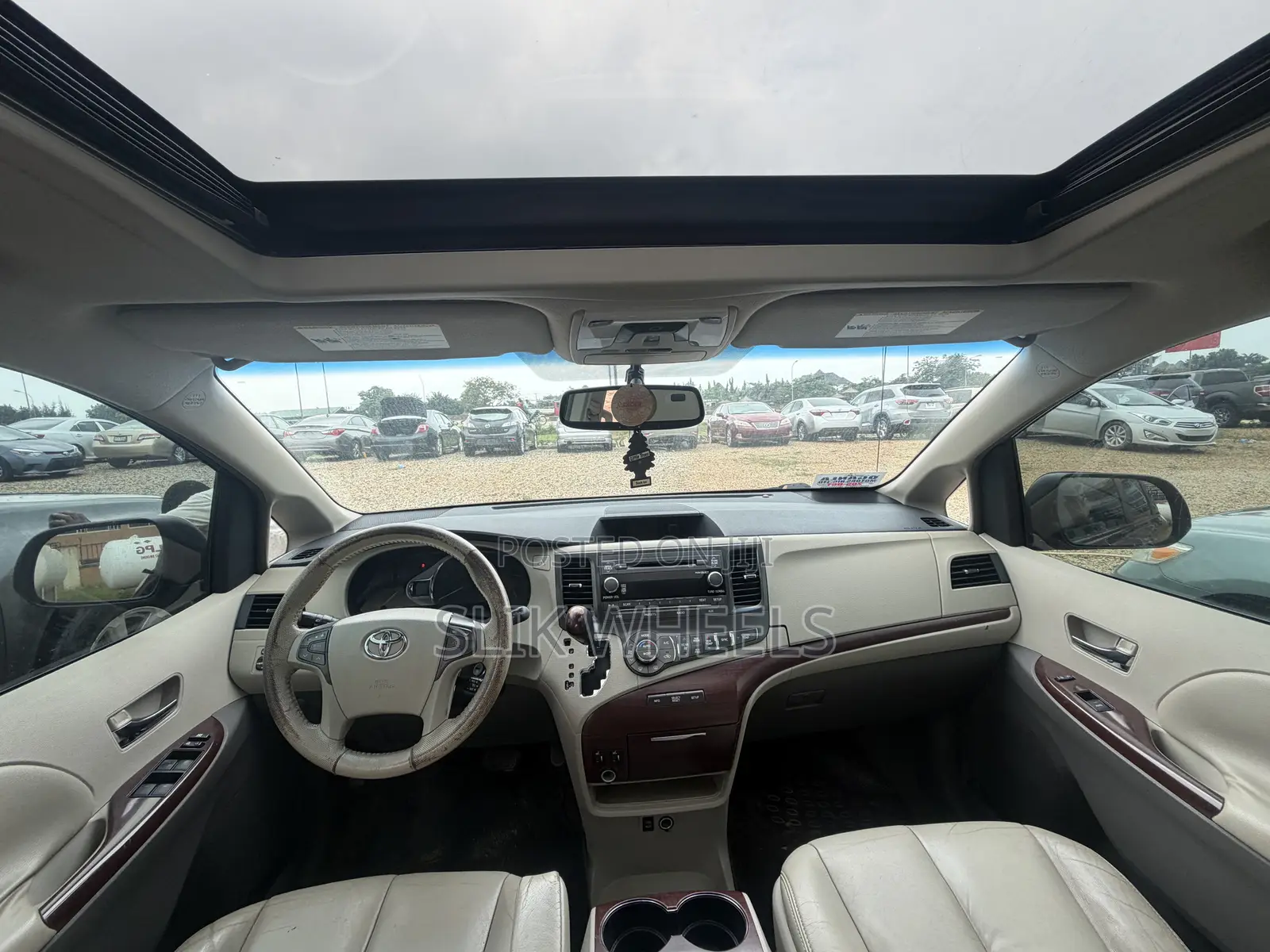 Toyota Sienna XLE 7 Passenger 2011 Burgundy