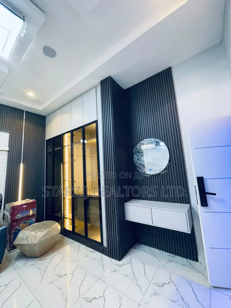 Furnished 4bdrm Duplex in Idu Industrial for sale