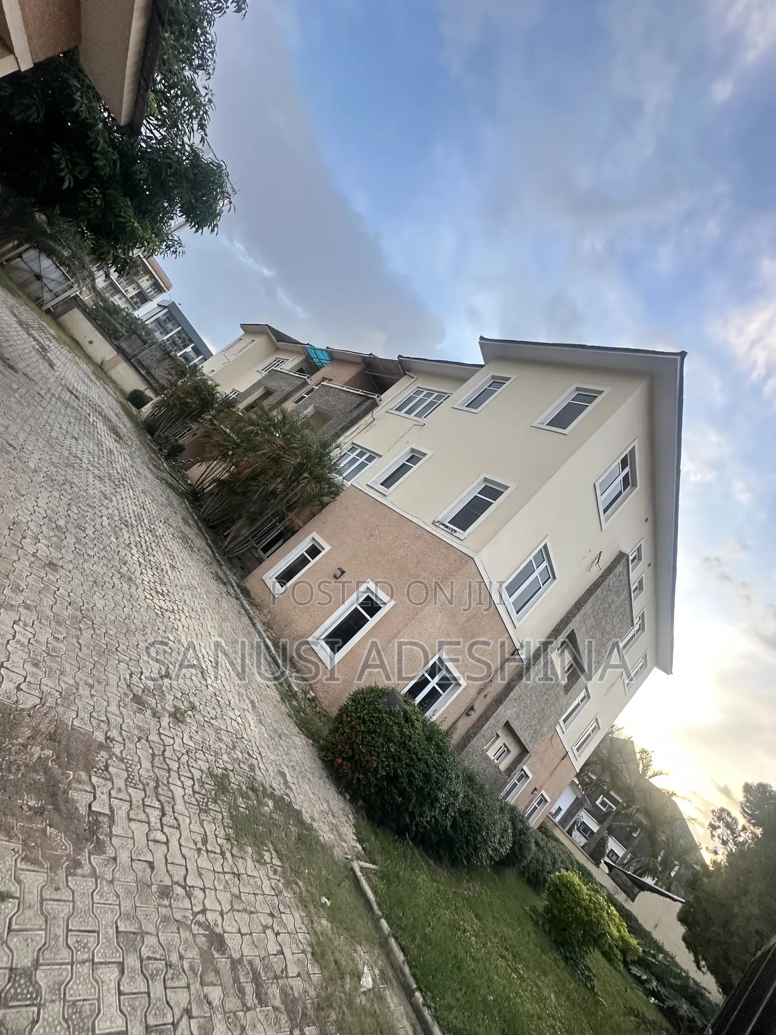 3bdrm Block of Flats in Kado Phase 2,…Fct for sale
