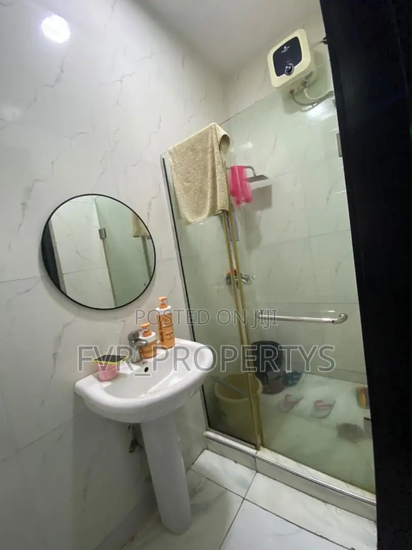 1bdrm Shared Apartment in Orchid, Ikota for rent