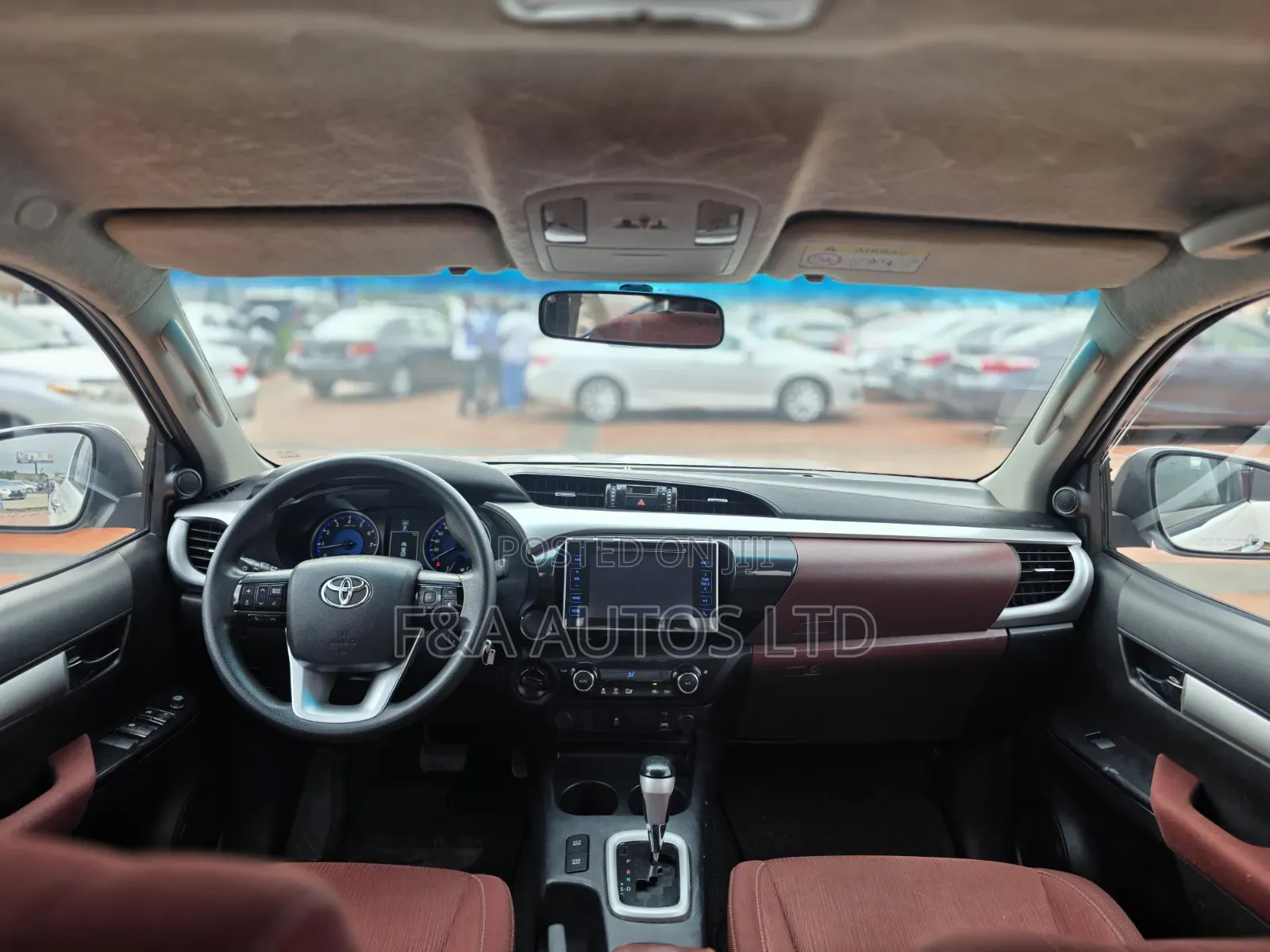 Toyota Hilux SR5 4x4 2019 White