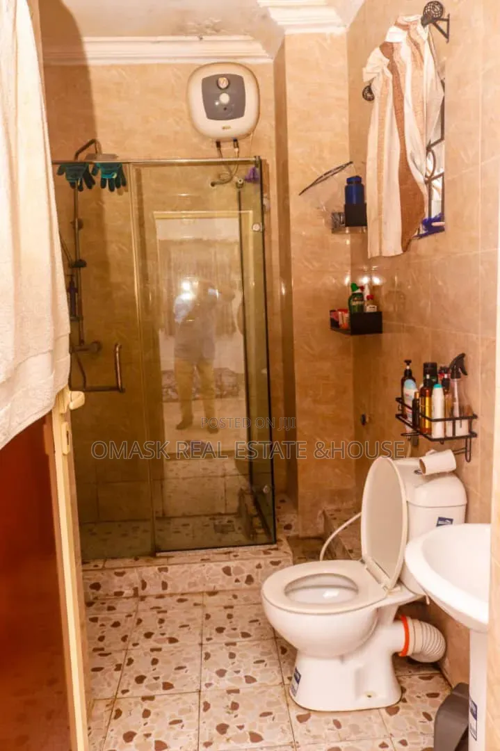 6bdrm House in Ado / Ajah for sale