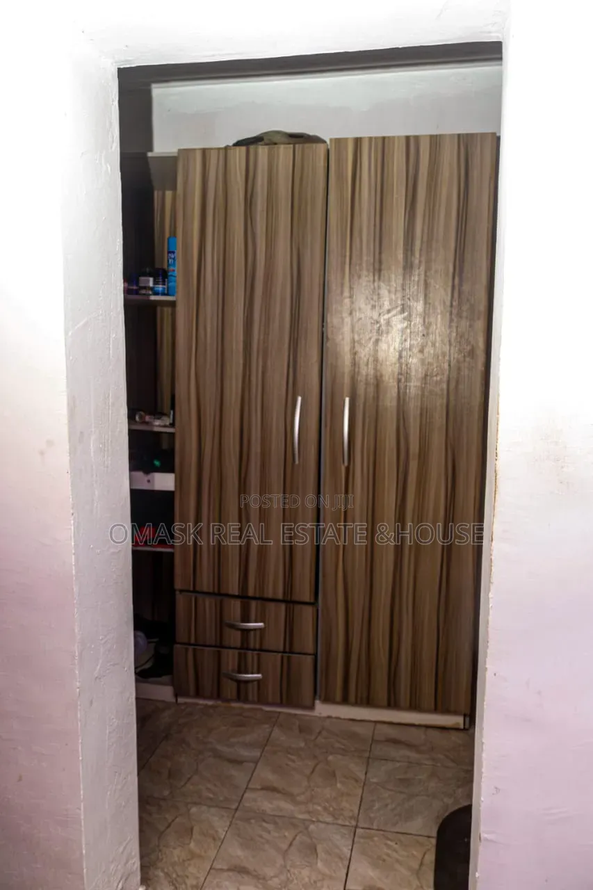 6bdrm House in Ado / Ajah for sale