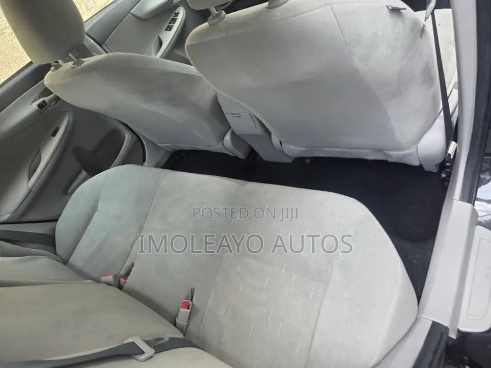 Toyota Corolla 2013 Black